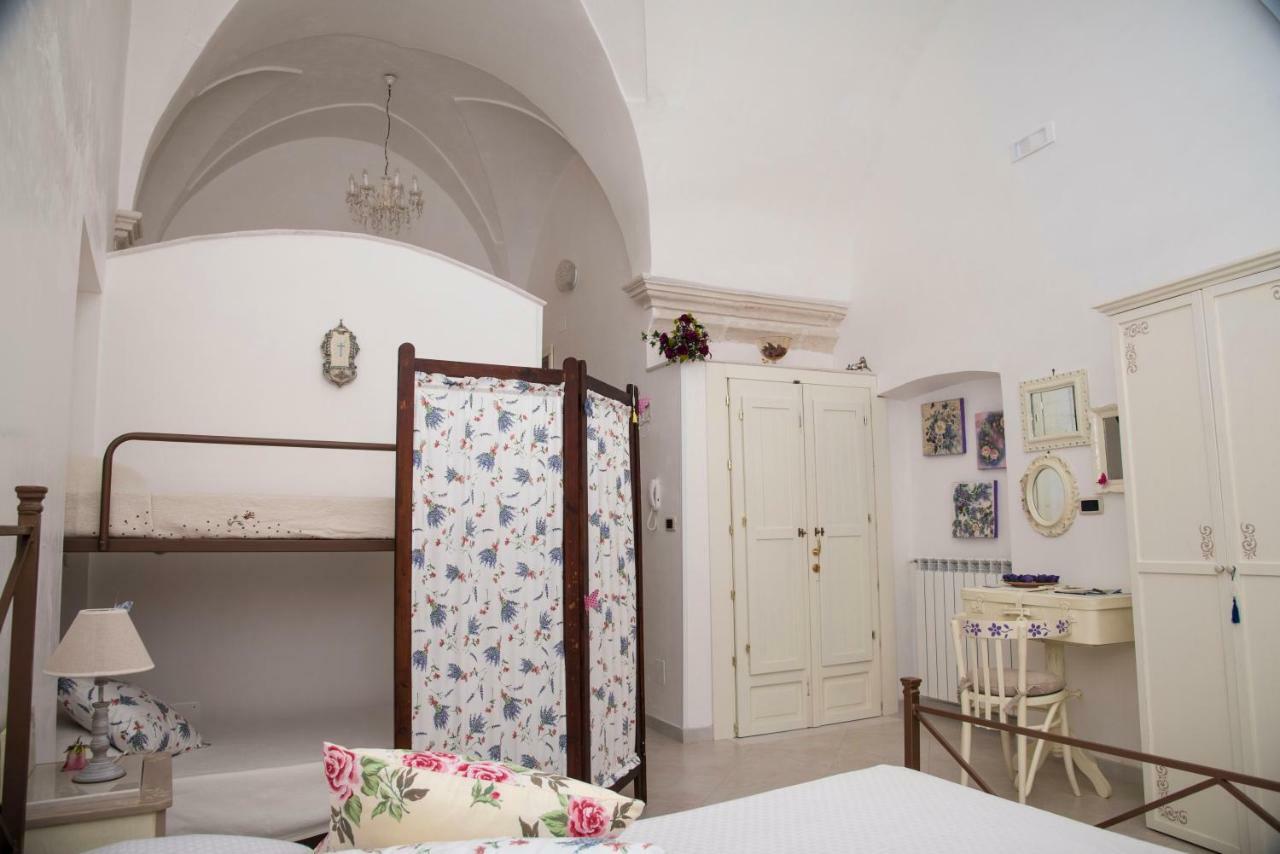 B&B A Due Passi Martina Franca Exterior foto